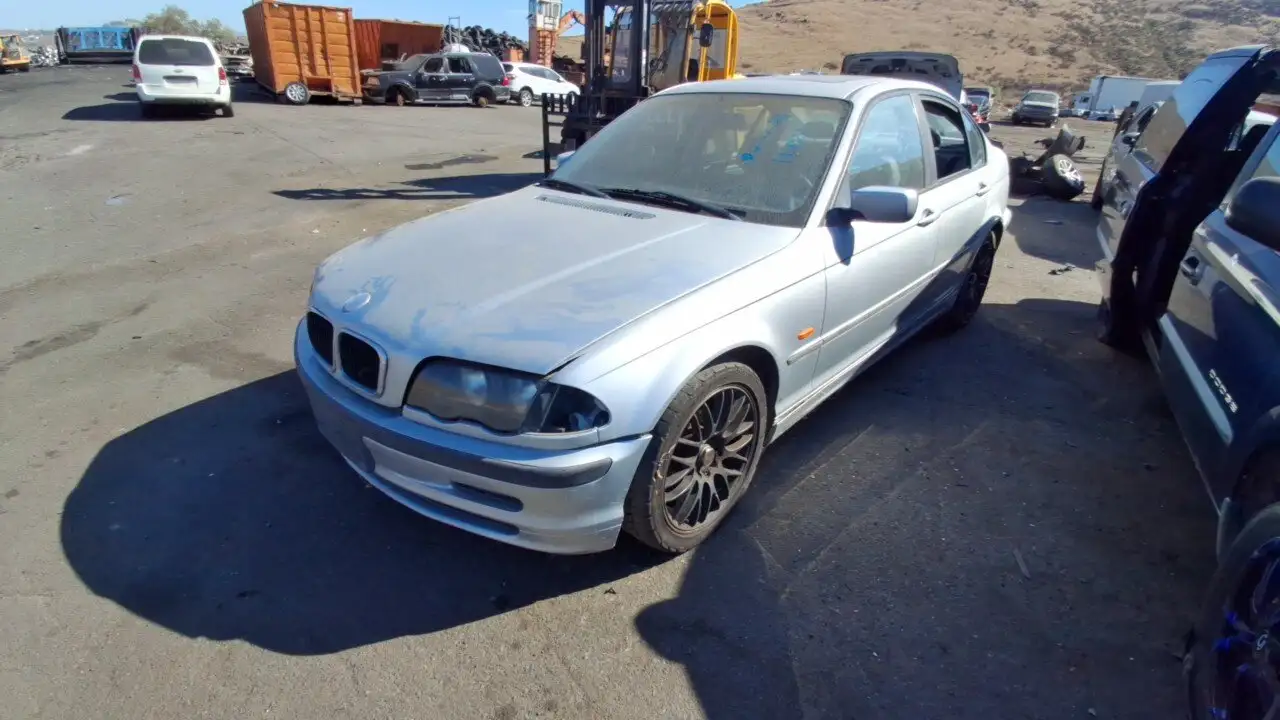 Photo of 2000 Bmw 323I