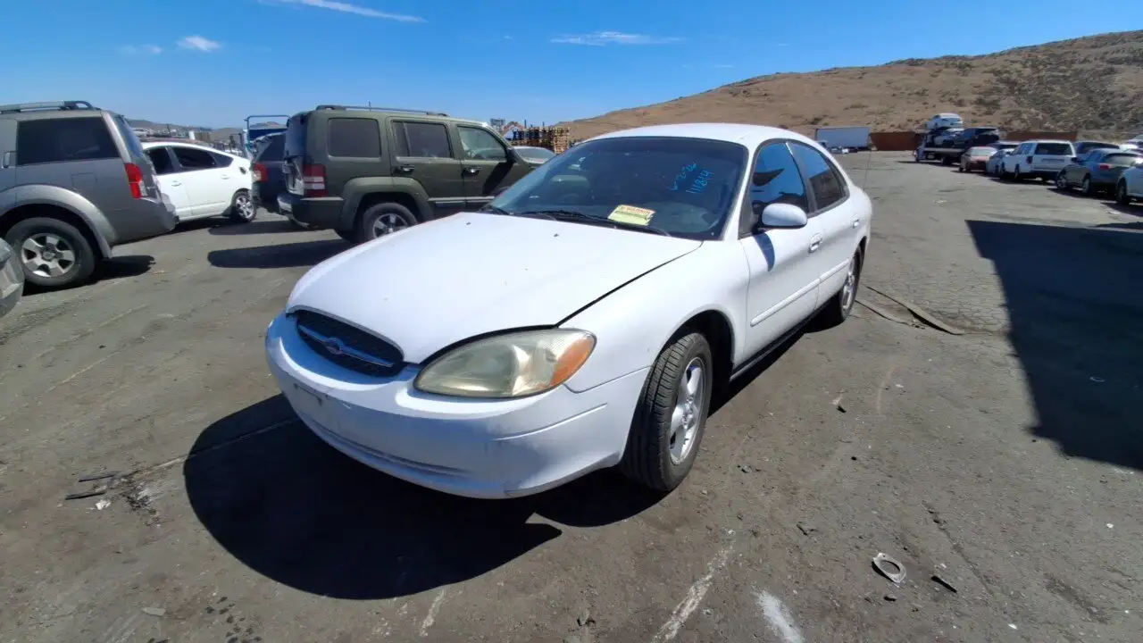 Photo of 2001 Ford Taurus
