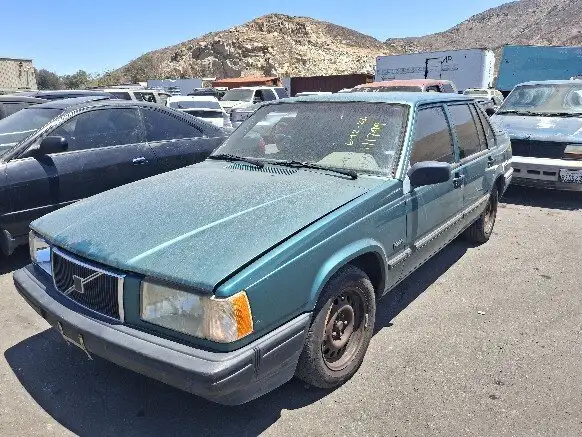 Photo of 1995 Volvo 940