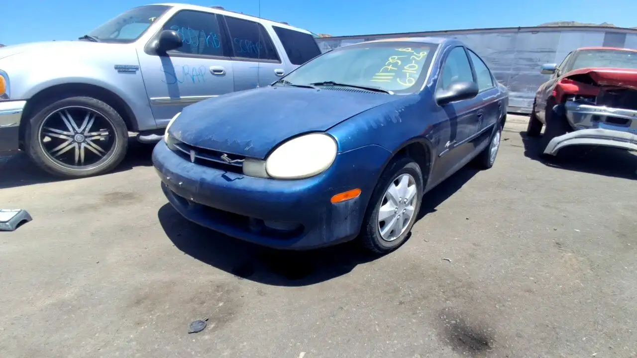 Photo of 2001 Plymouth Neon