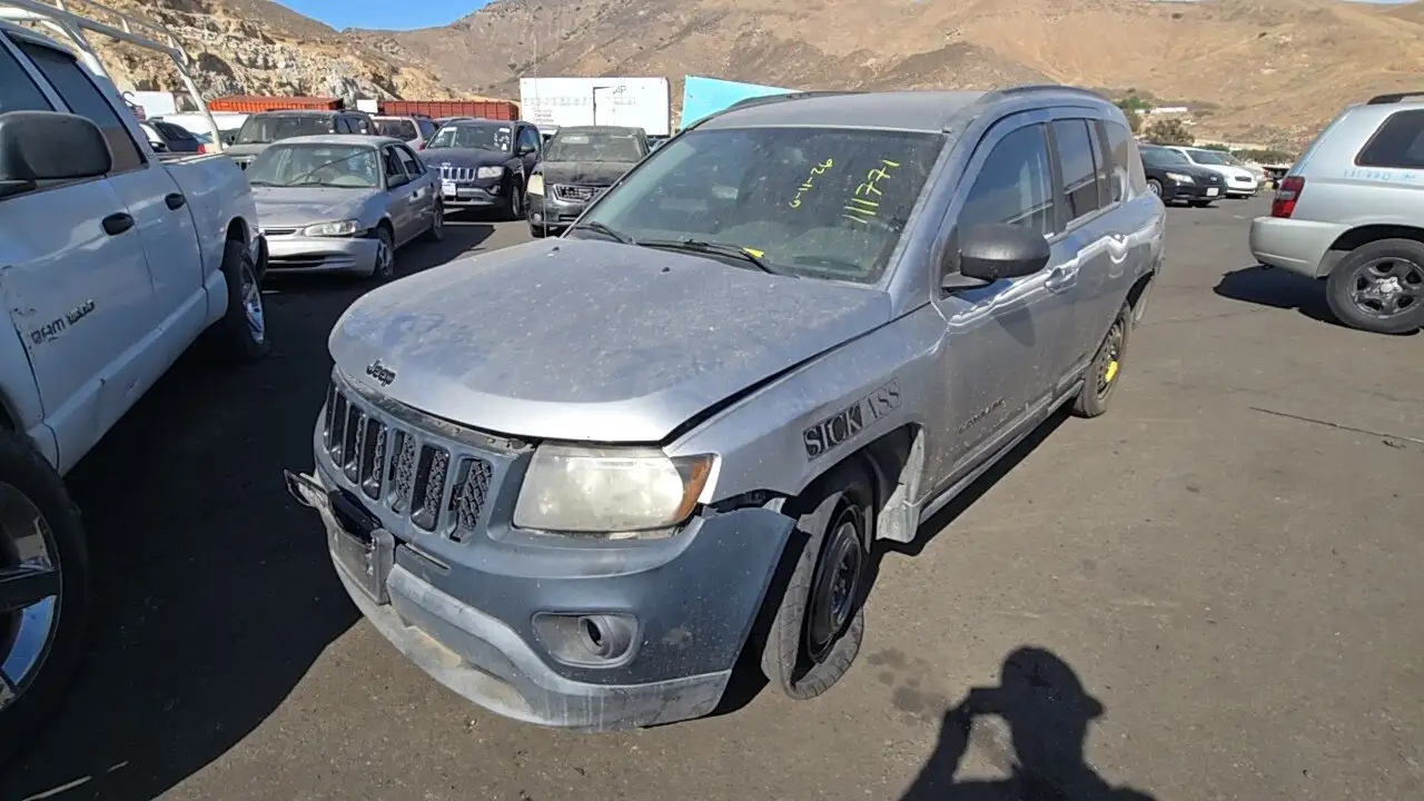 Photo of 2015 Jeep Compass