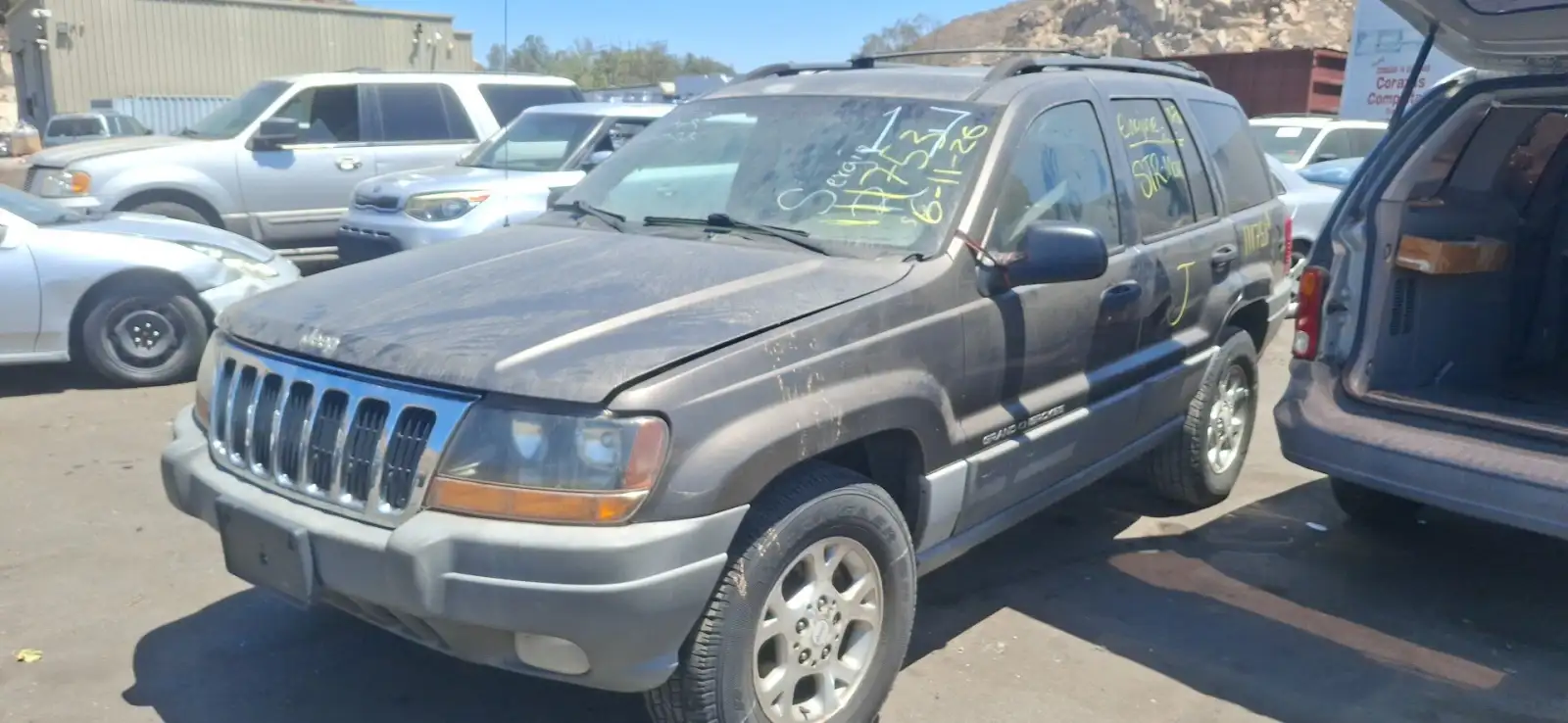 Photo of 2000 Jeep Grand Cherokee