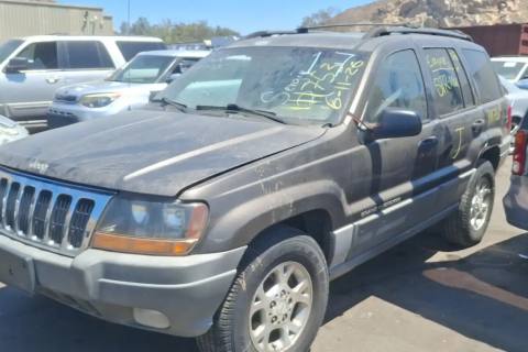 Photo of 2000 Jeep Grand Cherokee