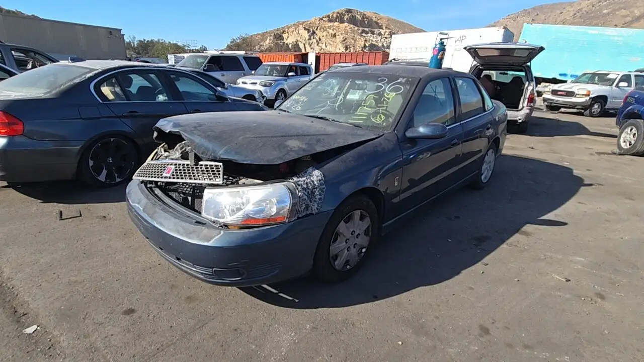 Photo of 2003 Saturn L200