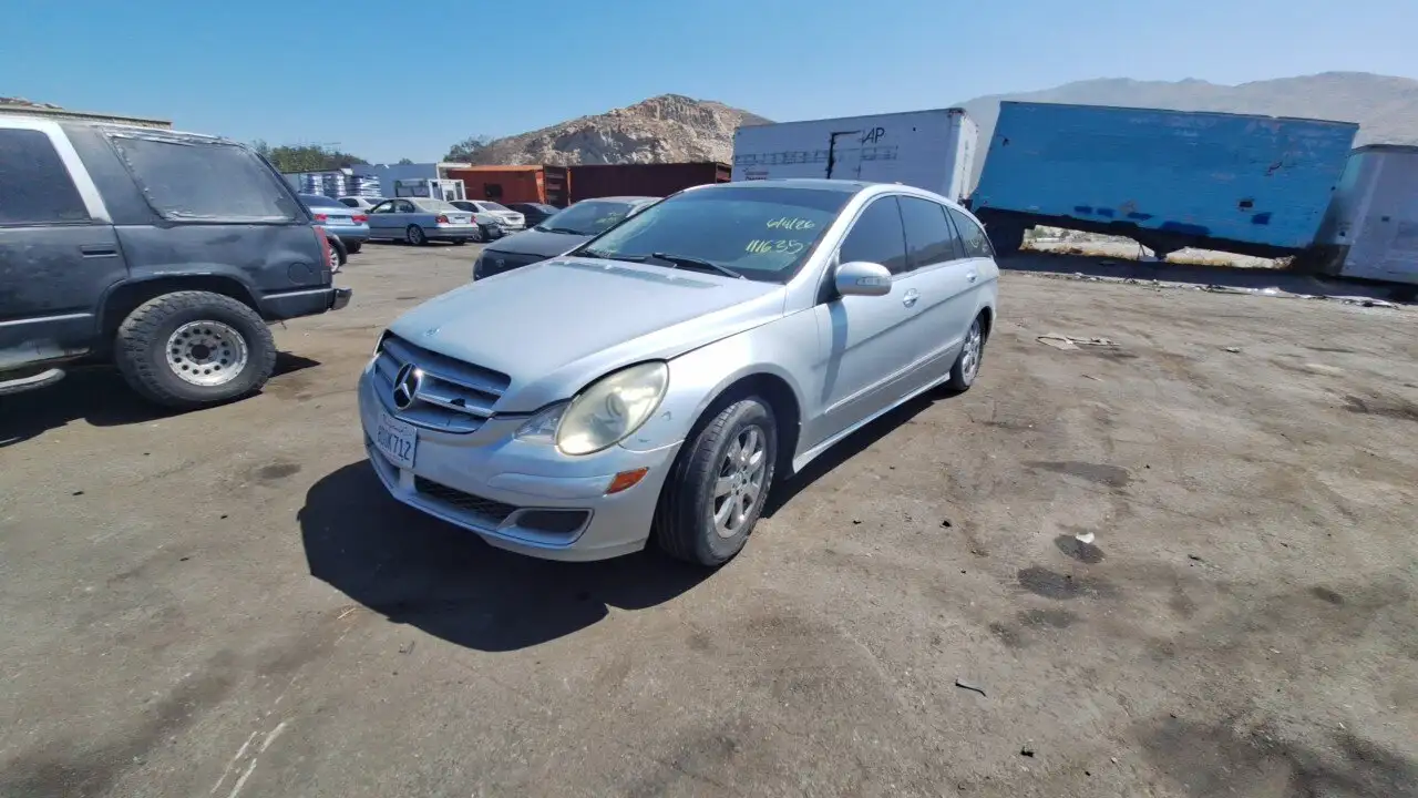 Photo of 2006 Mercedes-Benz R350
