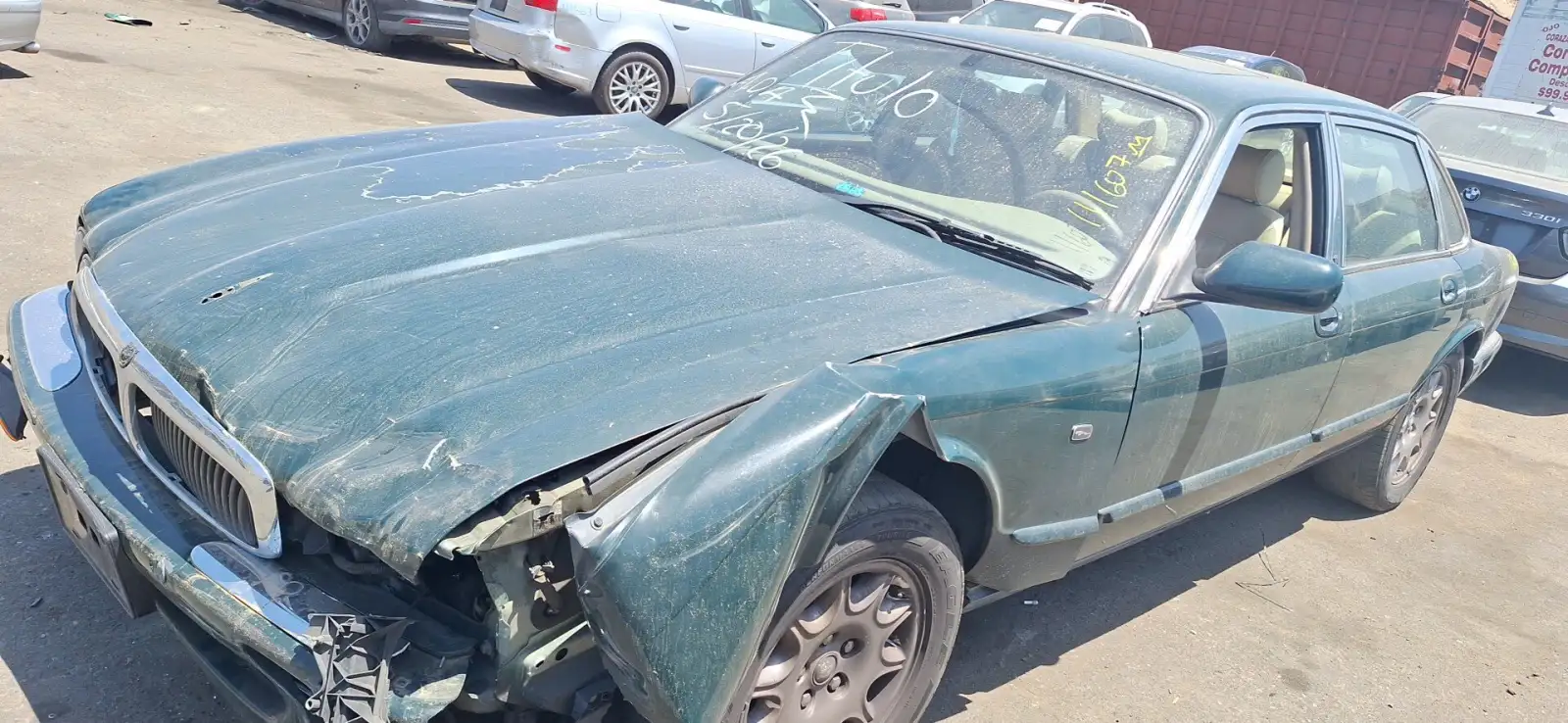 Photo of 1999 Jaguar Xj8