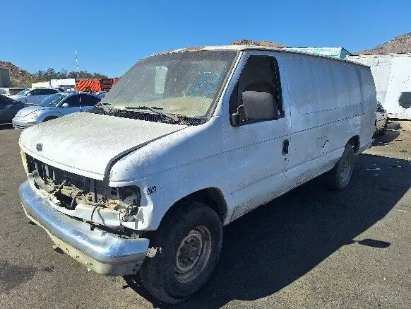 Photo of 1998 Ford E-250 Econoline