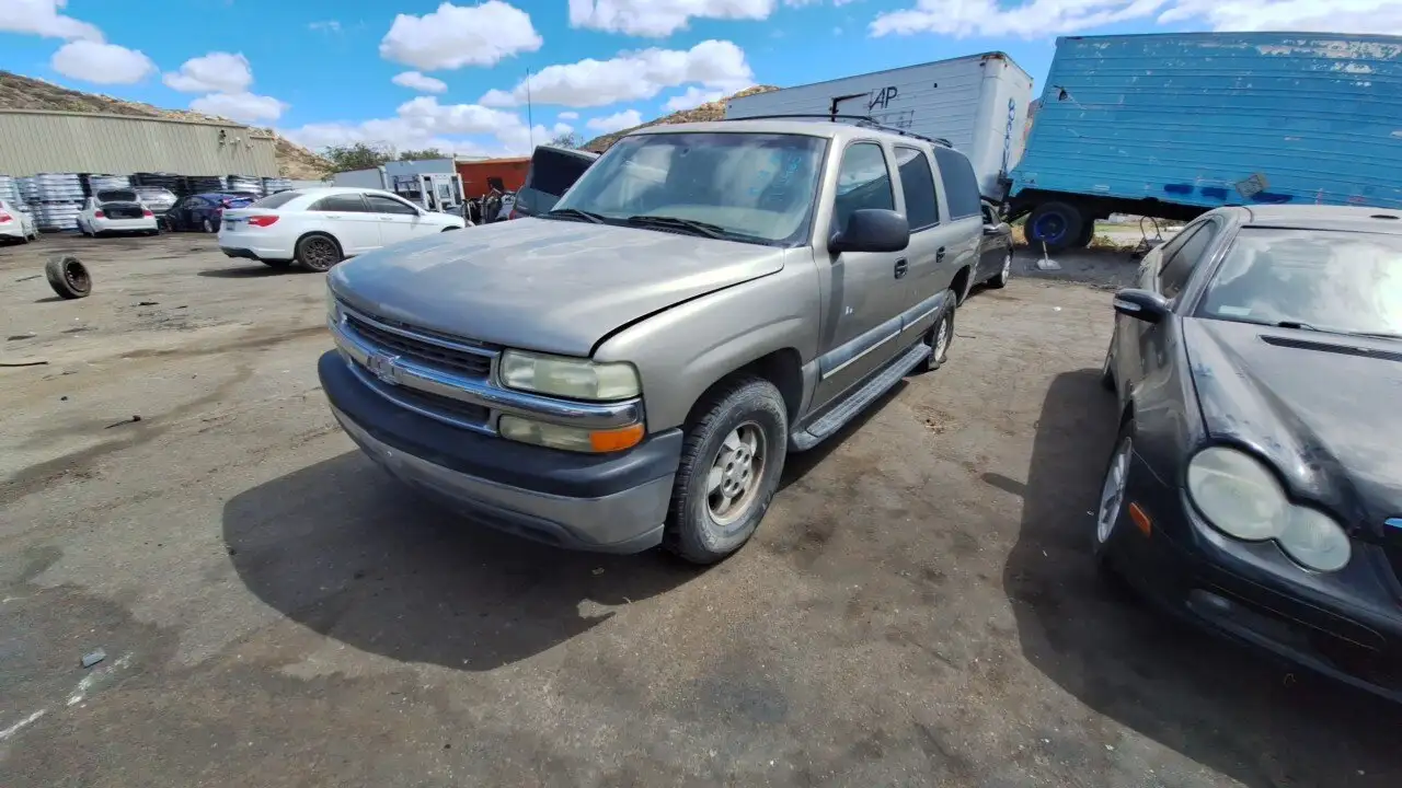 Photo of 2002 Chevrolet Suburban 1500