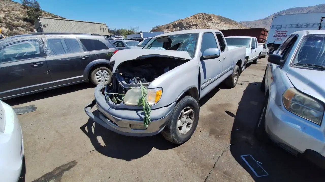 Photo of 2000 Toyota Tundra
