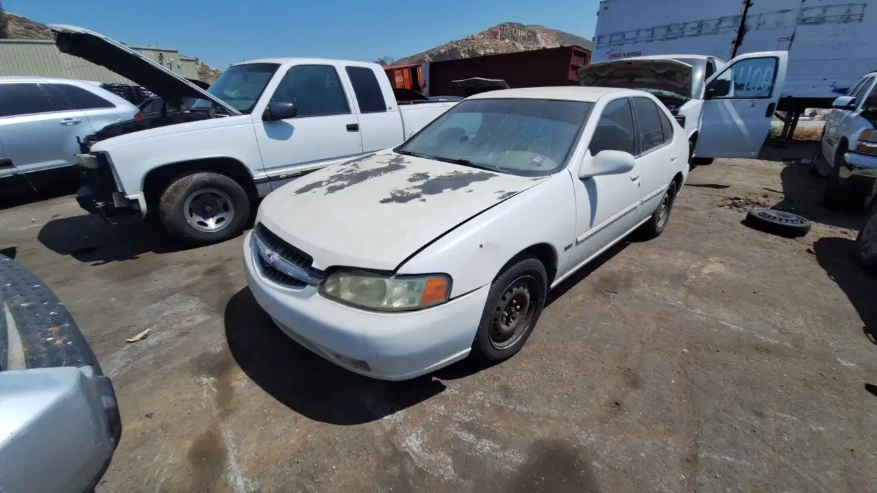 Photo of 2001 Nissan Altima