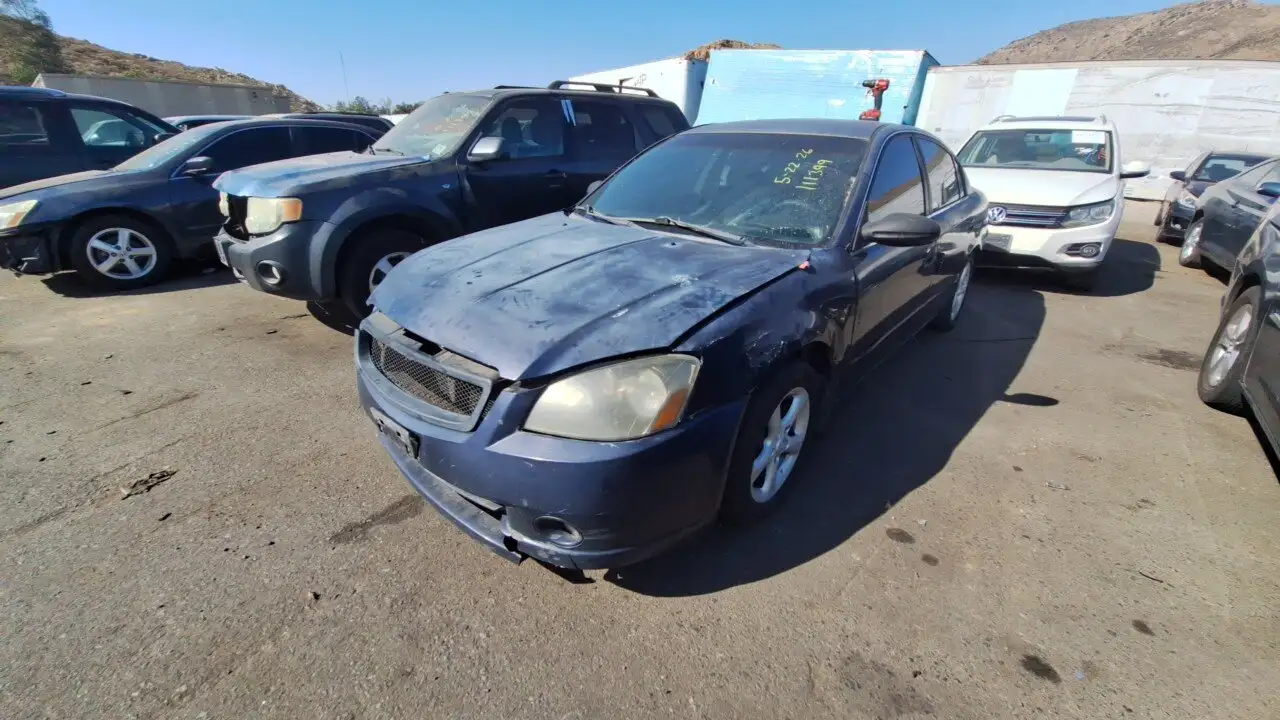Photo of 2005 Nissan Altima