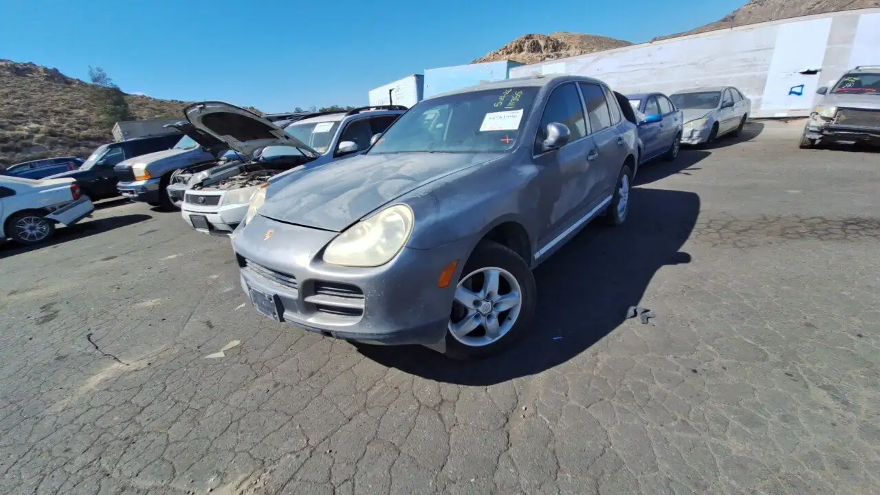 Photo of 2004 Porsche Cayenne