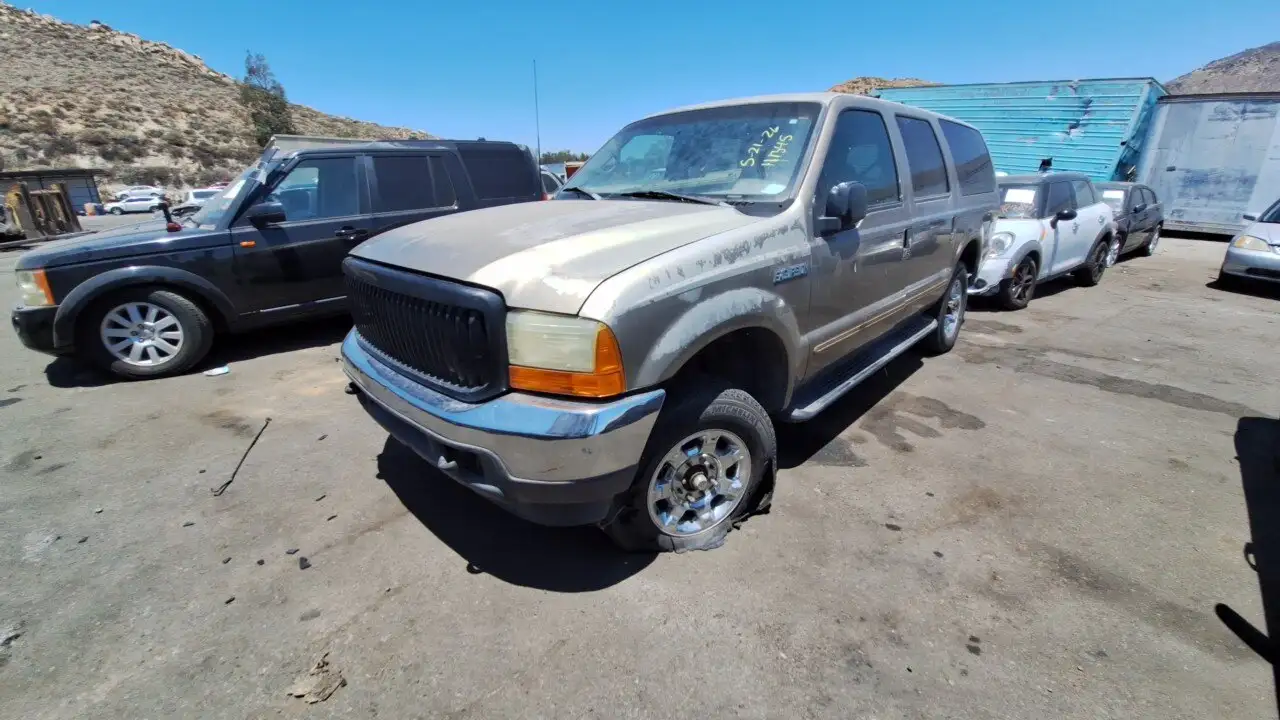 Photo of 2000 Ford Excursion