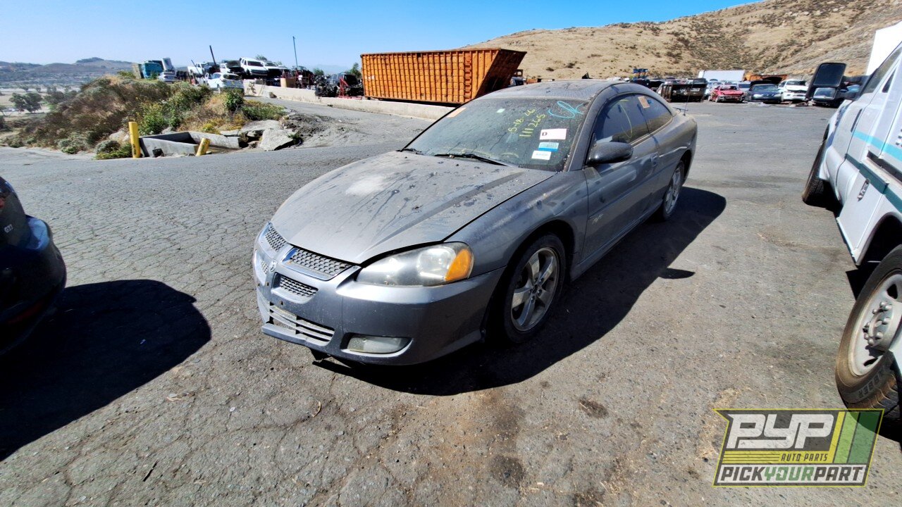 Photo of 2004 Dodge Stratus