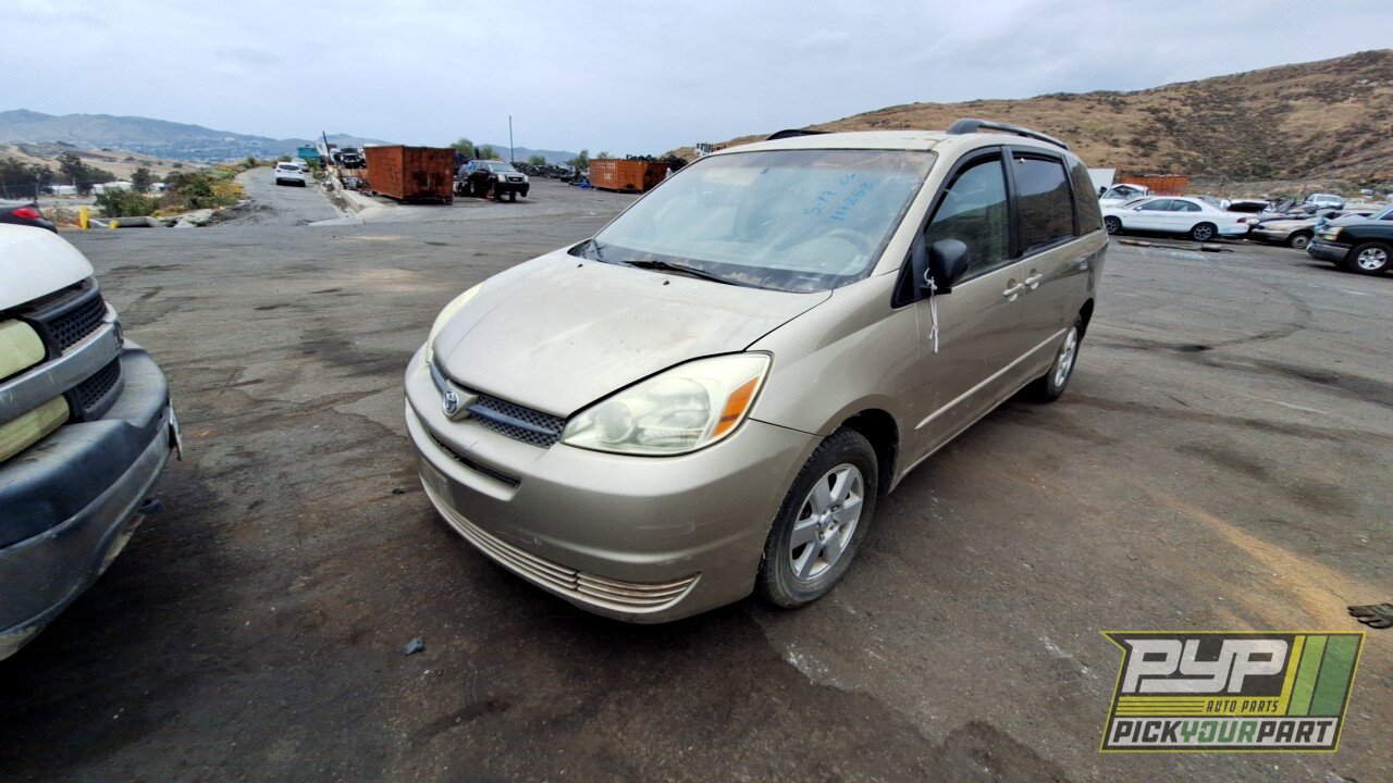 Photo of 2004 Toyota Sienna