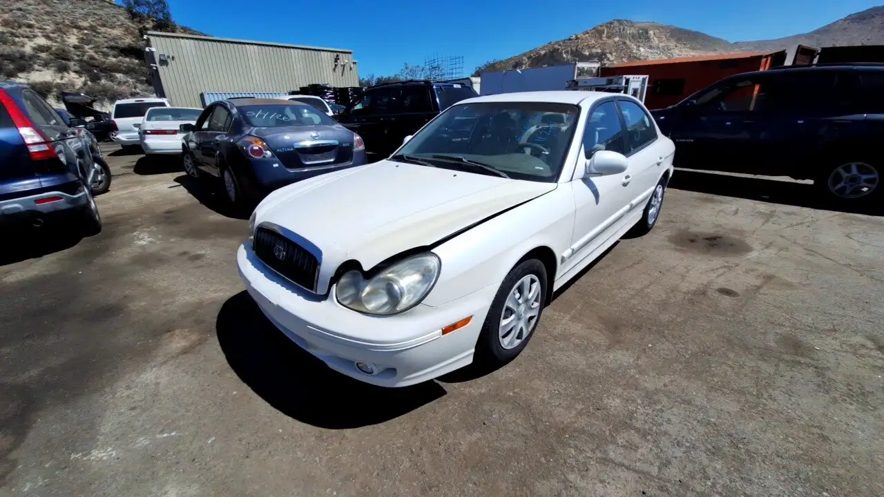 Photo of 2004 Hyundai Sonata