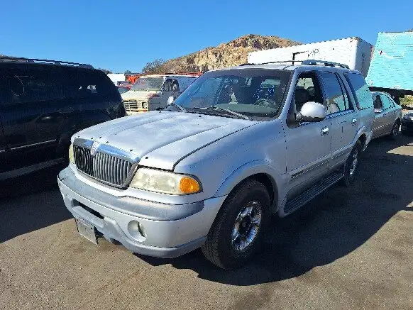 Photo of 1999 Lincoln Navigator