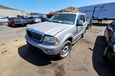Photo of 2003 Lincoln Aviator