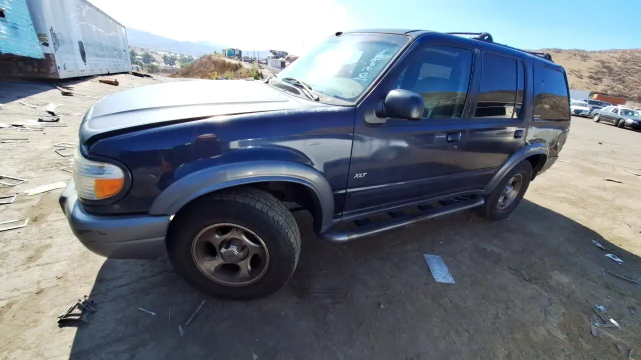 Photo of 2001 Ford Explorer