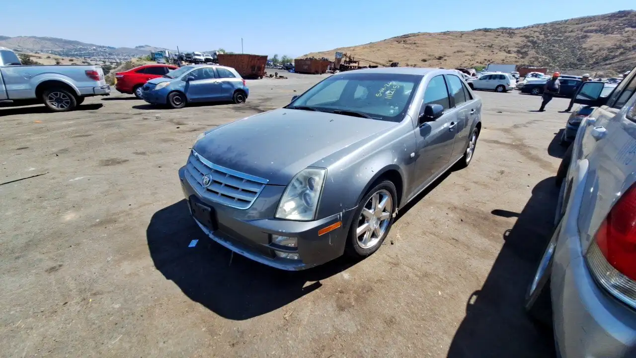 Photo of 2005 Cadillac Sts