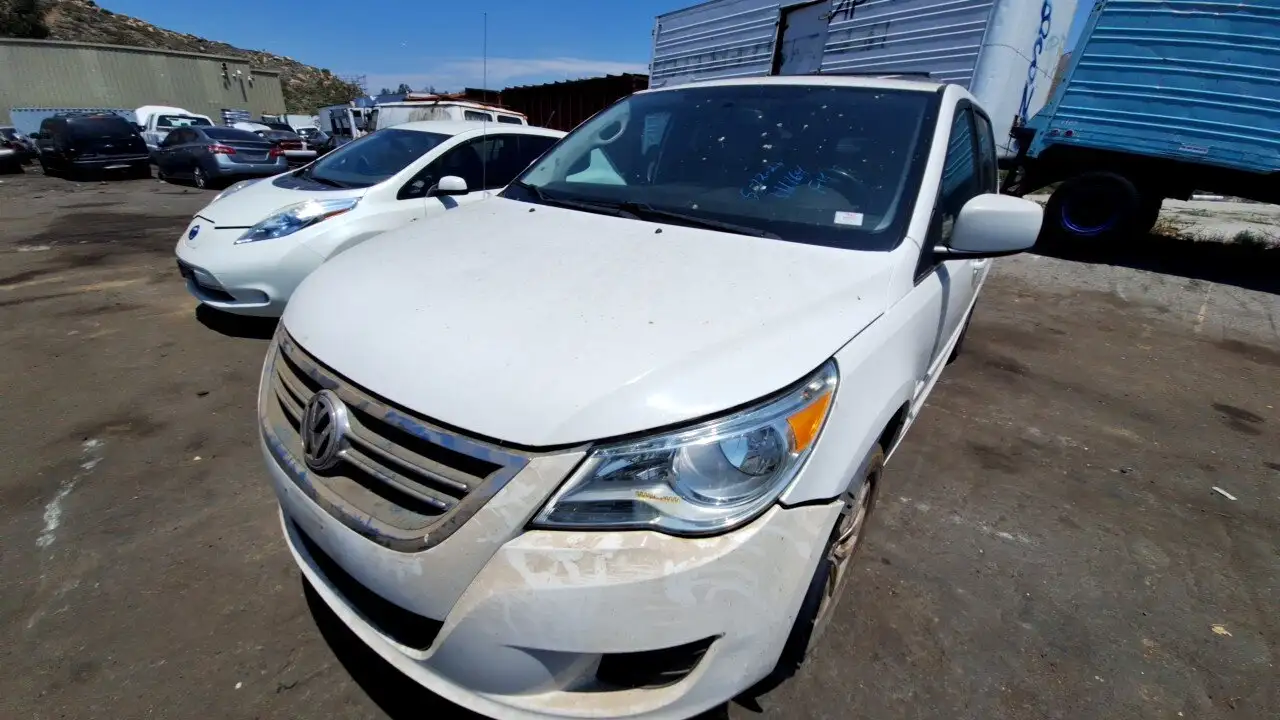 Photo of 2012 Volkswagen Routan