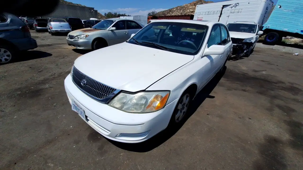 Photo of 2001 Toyota Avalon