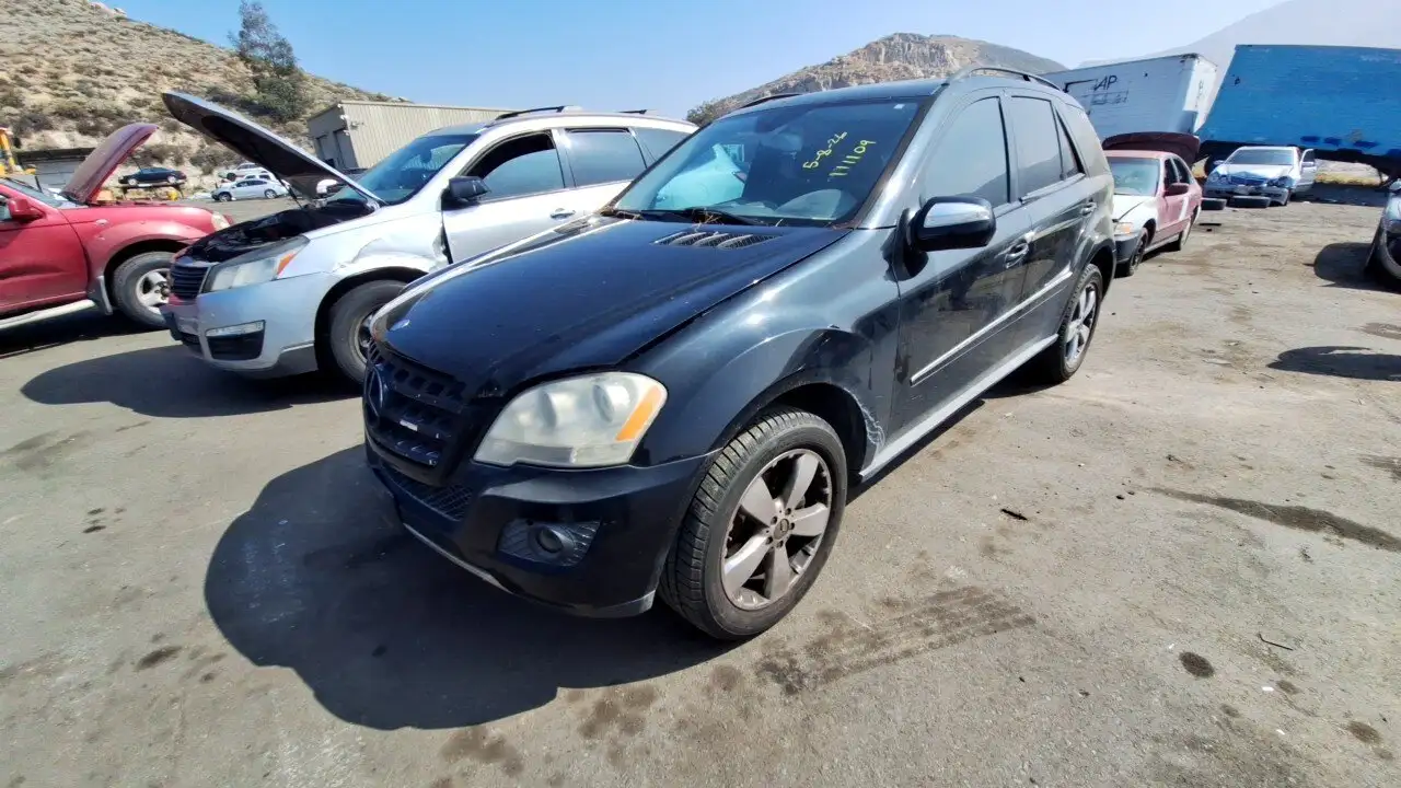 Photo of 2009 Mercedes-Benz Ml350