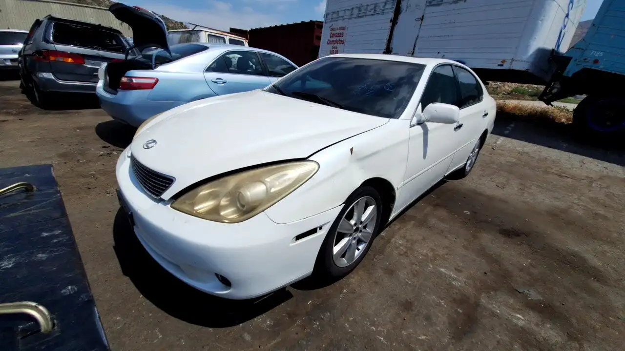 Photo of 2005 Lexus Es330