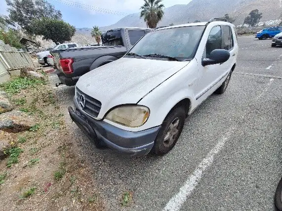 Photo of 1998 Mercedes-Benz Ml320