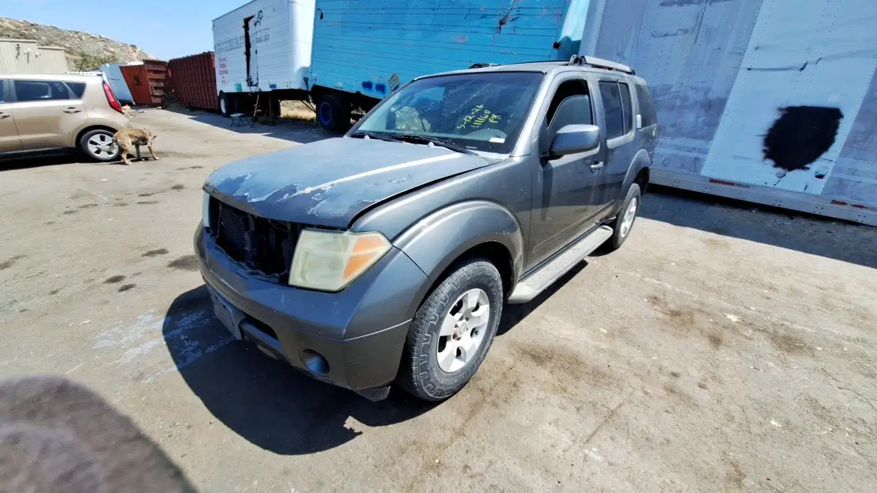 Photo of 2005 Nissan Pathfinder