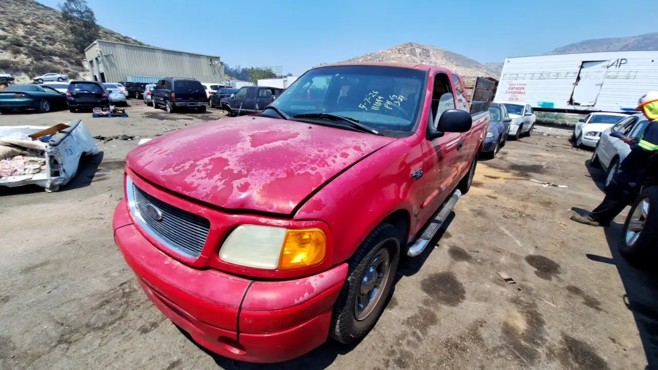 Photo of 2004 Ford F-150 Heritage