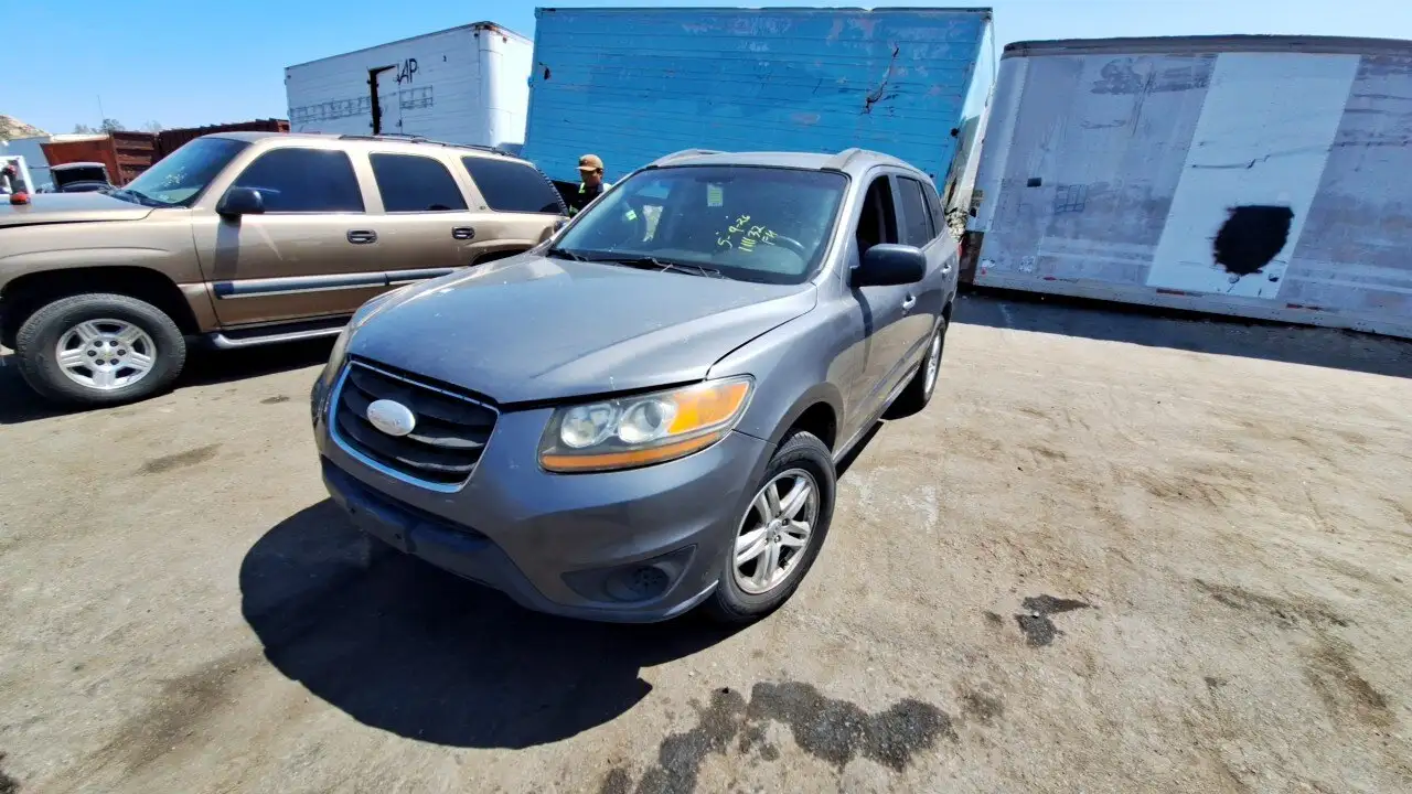 Photo of 2010 Hyundai Santa Fe