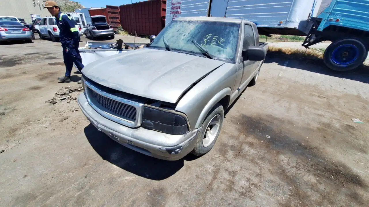 Photo of 2002 Gmc Sonoma