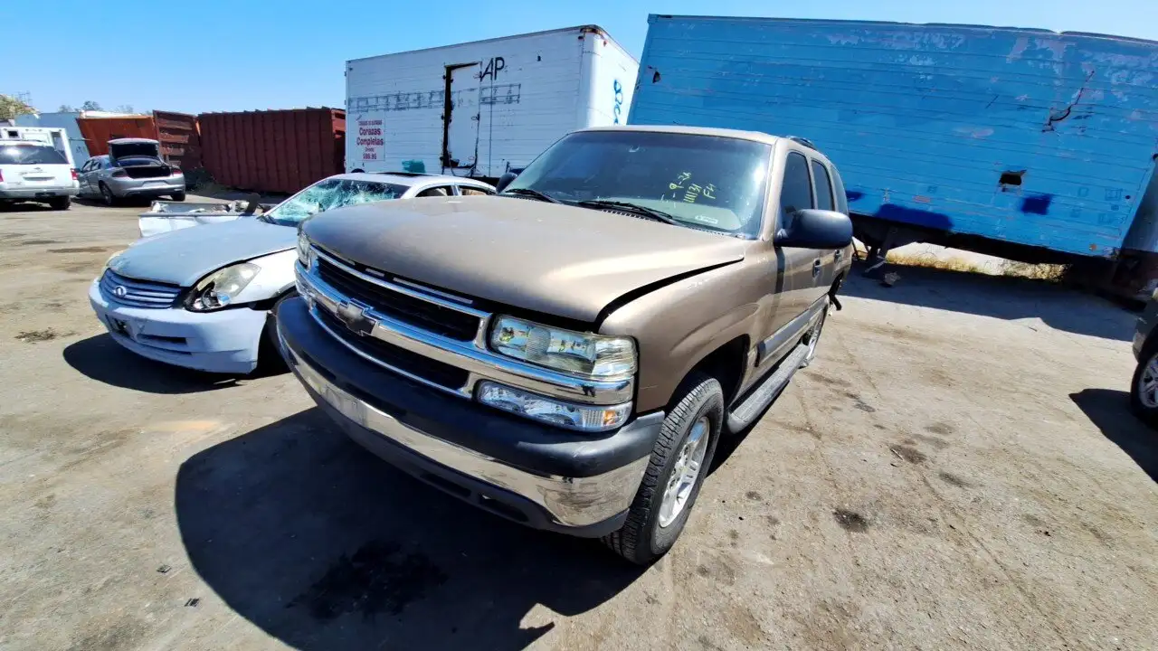 Photo of 2004 Chevrolet Tahoe
