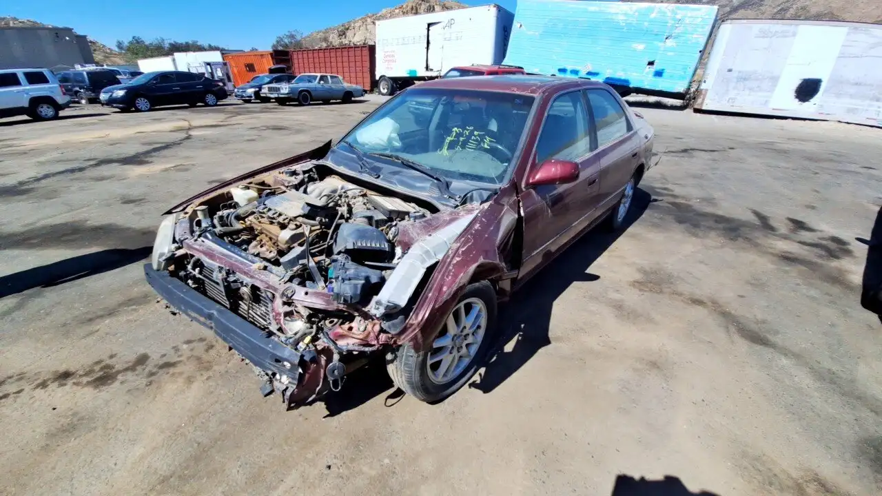 Photo of 2000 Toyota Camry