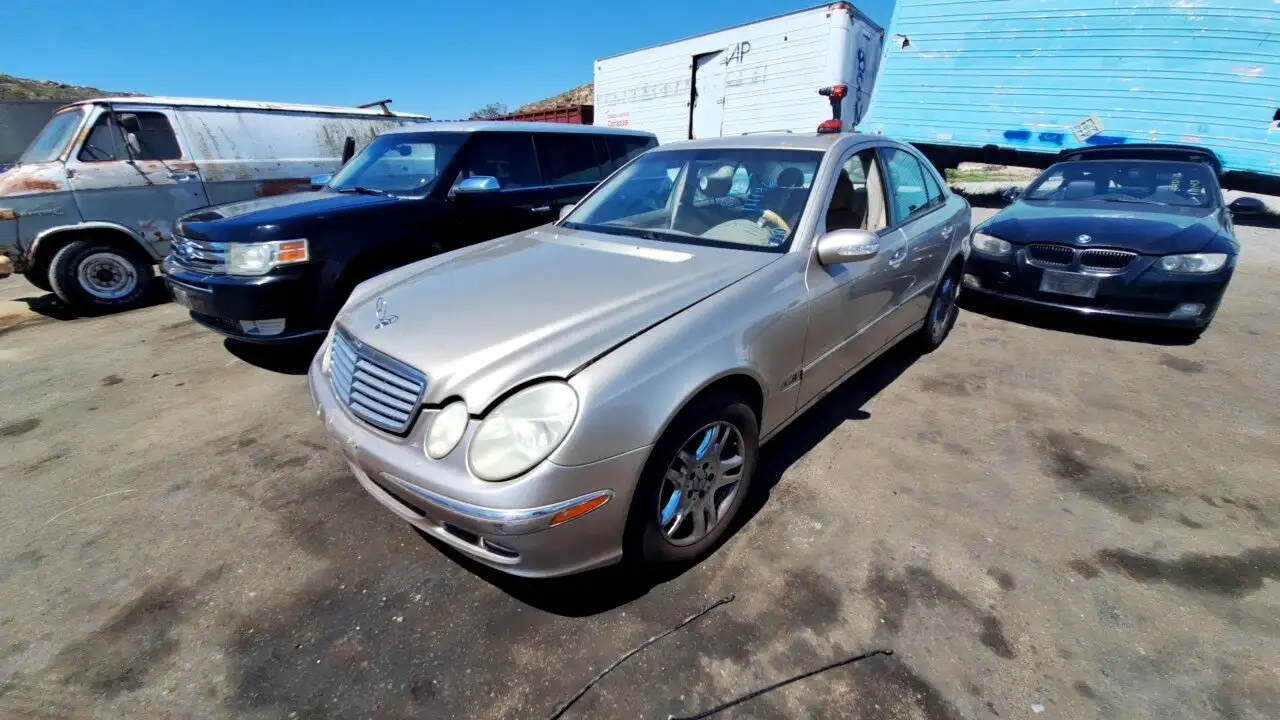 Photo of 2003 Mercedes-Benz E320
