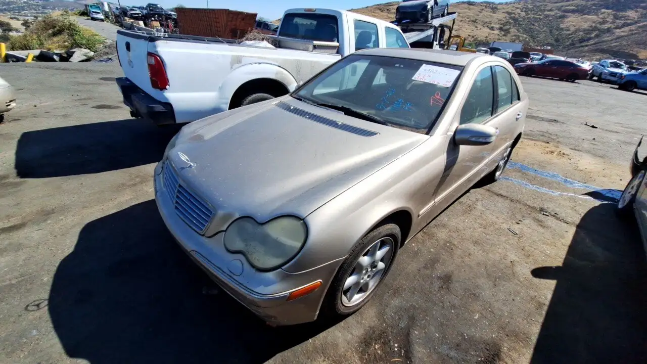 Photo of 2002 Mercedes-Benz C240