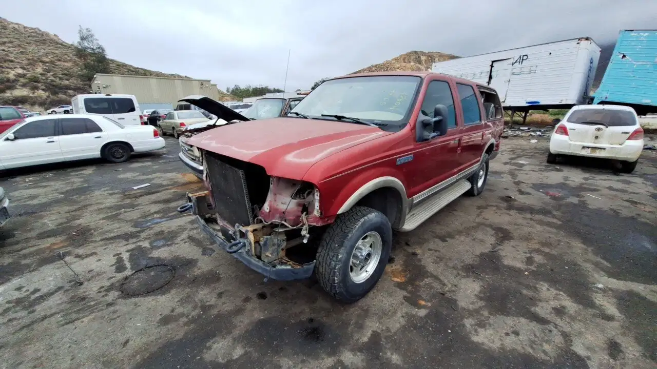 Photo of 2000 Ford Excursion