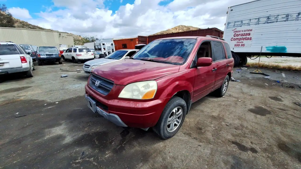Photo of 2004 Honda Pilot