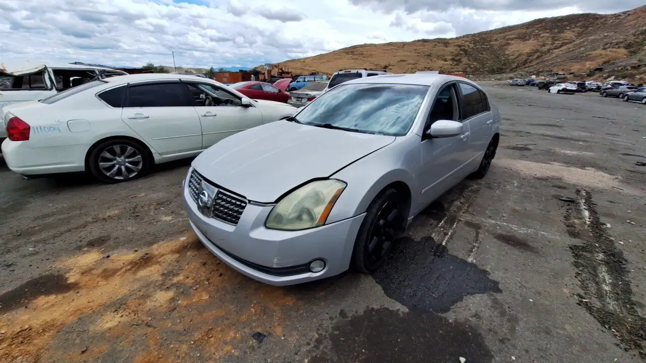 Photo of 2004 Nissan Maxima