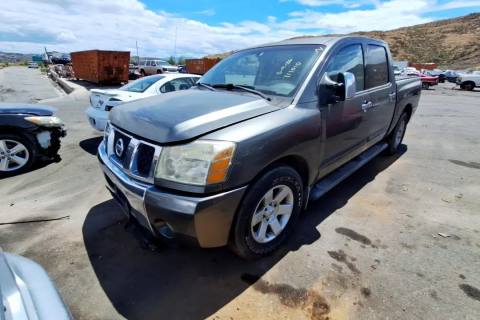 Photo of 2004 Nissan Titan