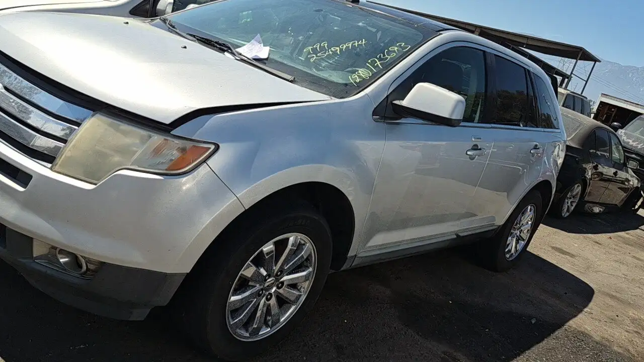 Photo of 2010 Ford Edge