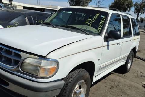 Photo of 1998 Ford Explorer