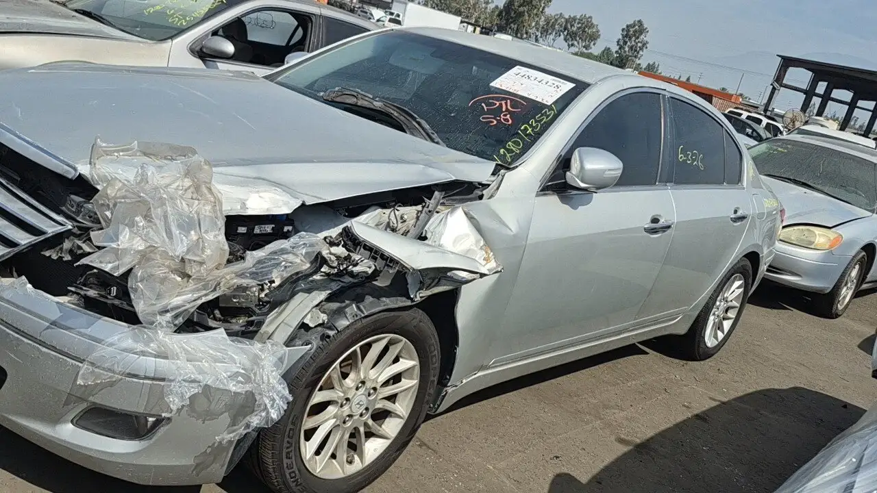 Photo of 2011 Hyundai Genesis