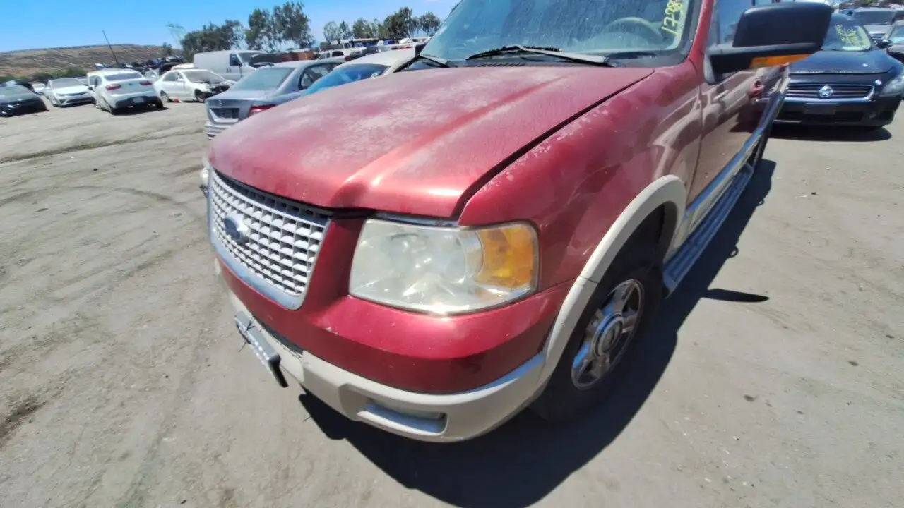 Photo of 2005 Ford Expedition