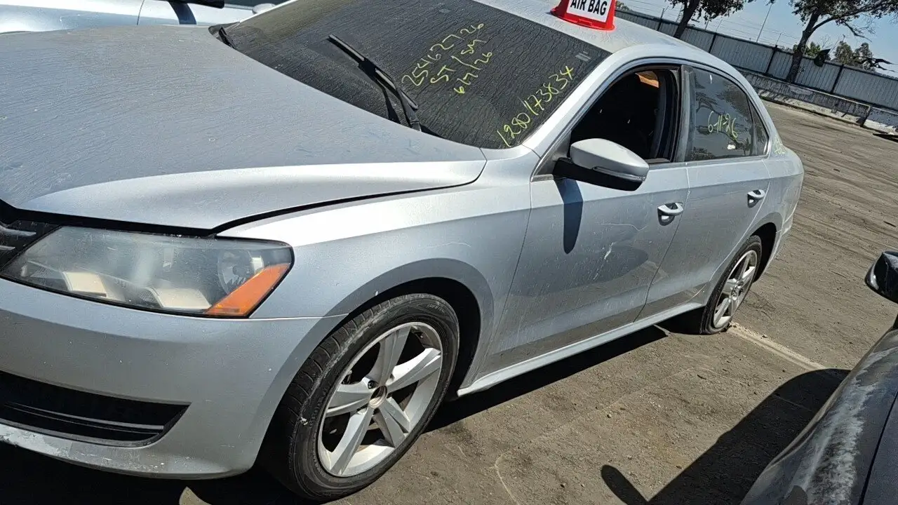 Photo of 2013 Volkswagen Passat