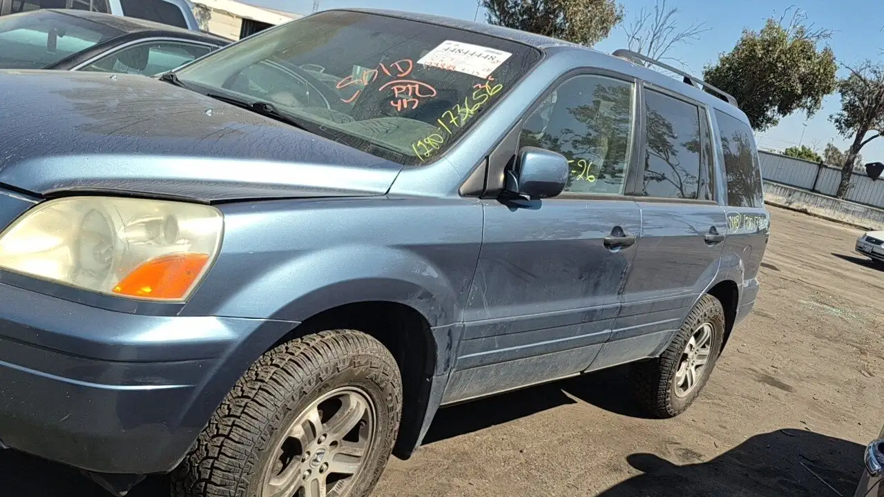 Photo of 2005 Honda Pilot