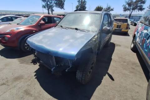 Photo of 2004 Isuzu Rodeo