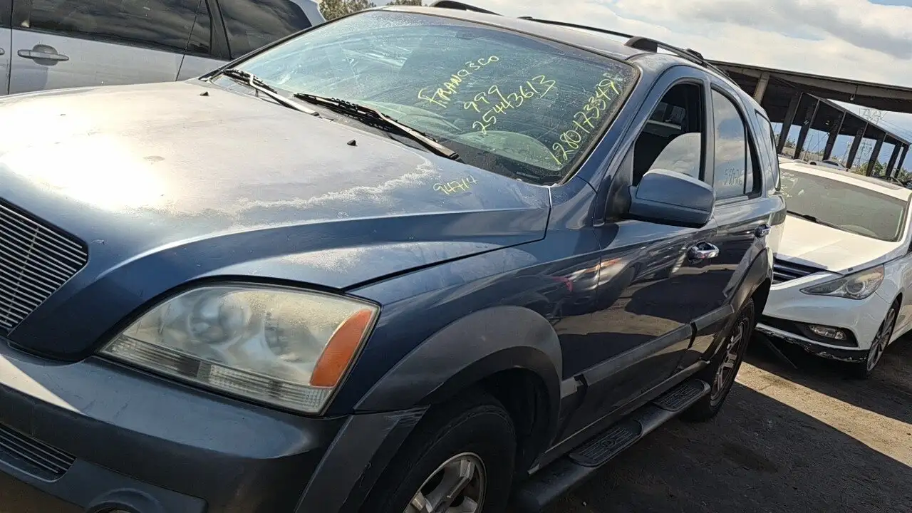 Photo of 2005 Kia Sorento
