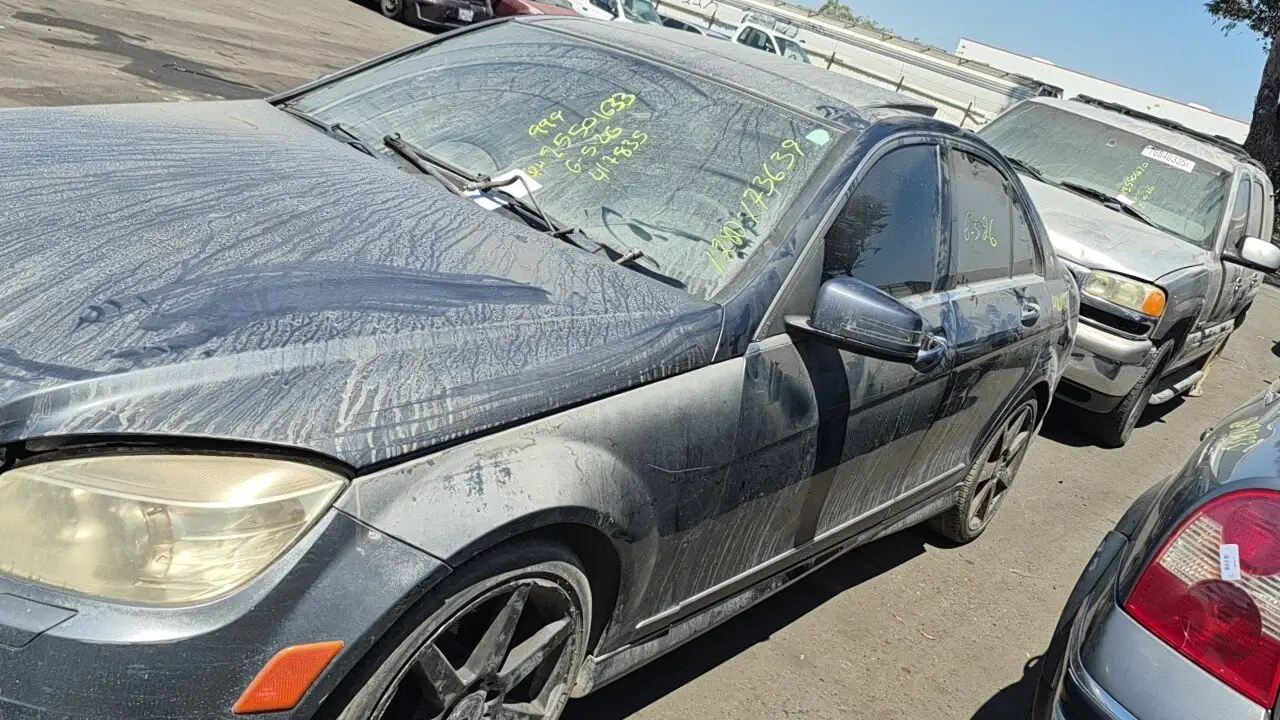 Photo of 2011 Mercedes-Benz C300